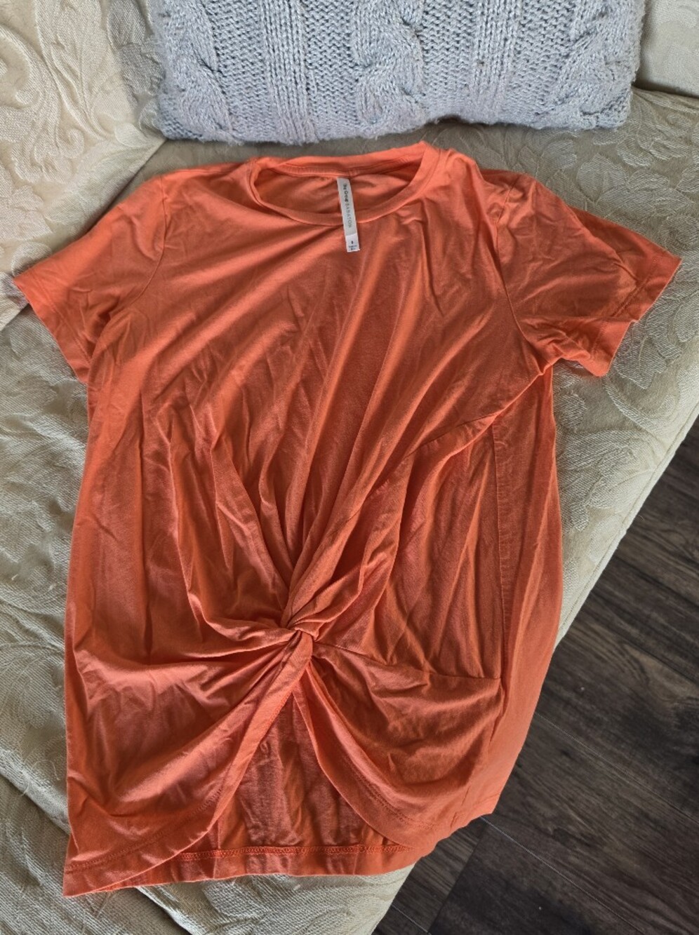 Babaton Super Soft Women’s Twist-Front Tee  Orange Coral